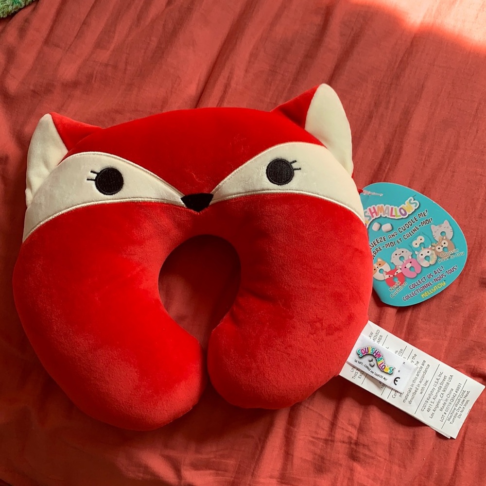 Squishmallow Fifi Neckpillow